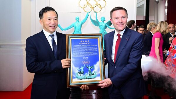 W Paryżu otwarto wystawę sztuki chińskiej „Z Pekinu do Paryża – olimpijska podróż chińskich i francuskich artystów”