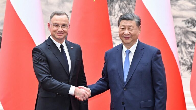 Xi Jinping odbył rozmowę z prezydentem RP Andrzejem Dudą