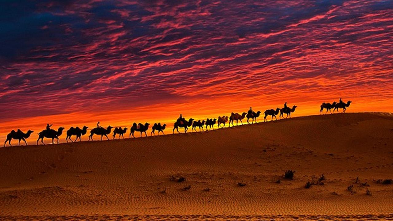 Badanjilin Desert-Sand Mountain Lakes Complex